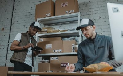 La Importancia de las Cajas de Cartón en la Logística: Optimización de Almacenamiento y Transporte